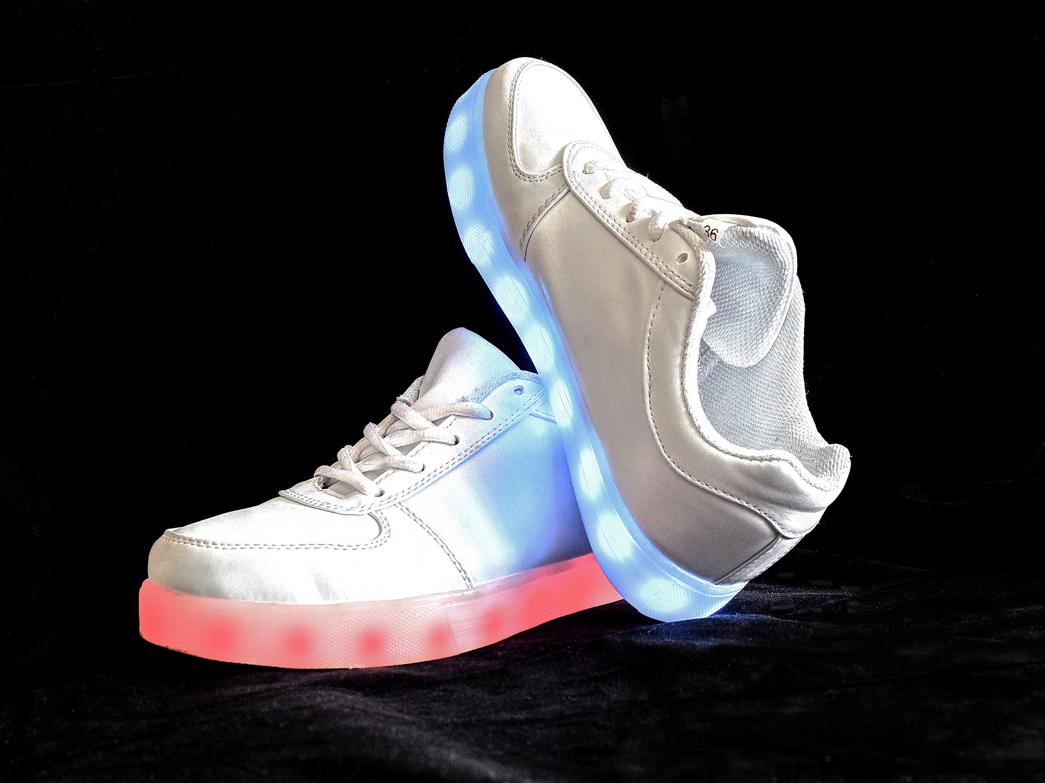 scarpe luminose bimbo