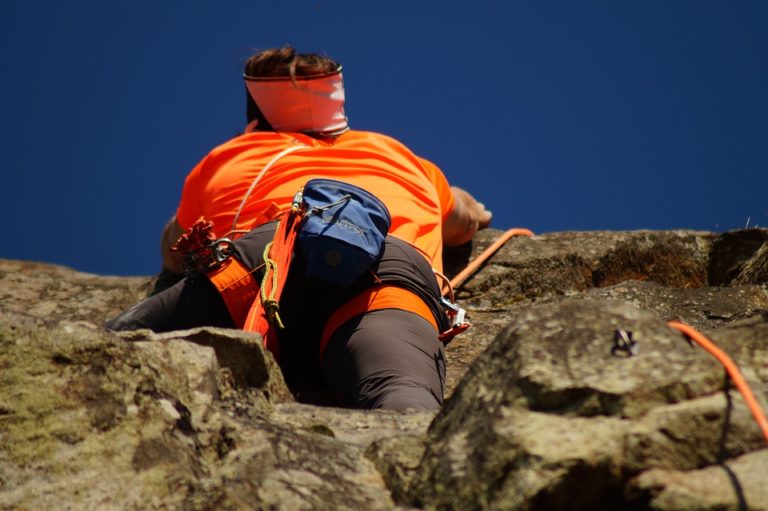 Le Corde Di Sicurezza Che Si Usano Nell'arrampicata