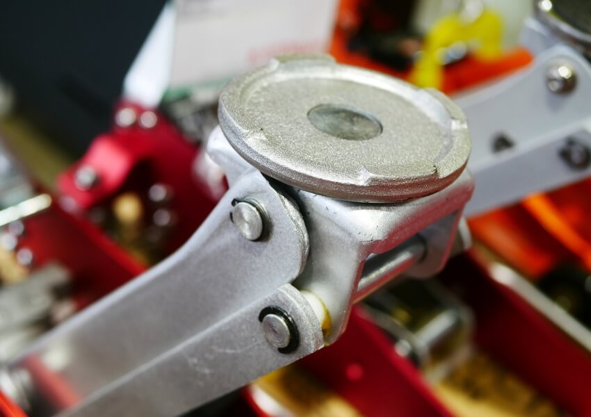 capacità di sollevamento di un cric idraulico