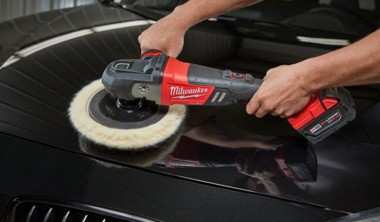 Lucidatrice per auto